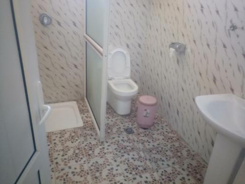 Bathroom sa Honey Land Hotel Lalibela