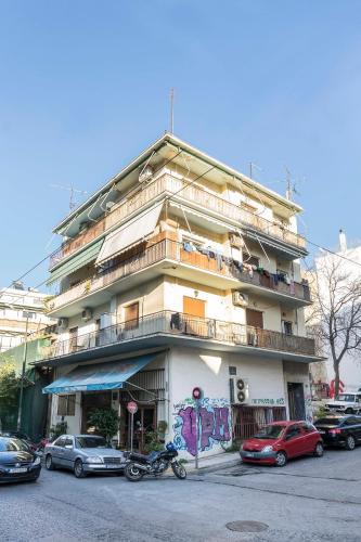 1 BR Apt In Petralona 15 Minutes From Acropolis