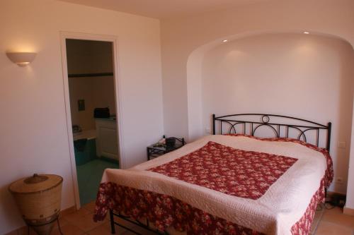 En eller flere senge i et værelse på la nartelle