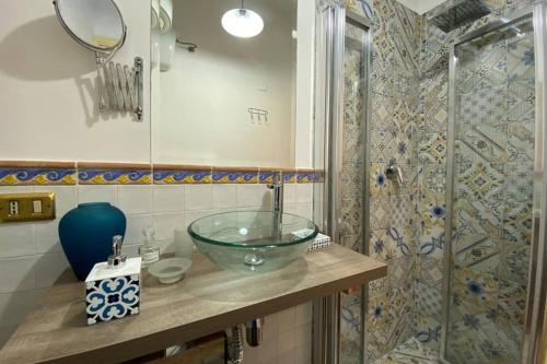 Um banheiro em Casa Vacanze Antico Cassaro
