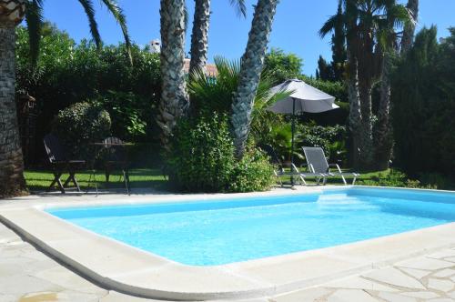 Villa Cerezos