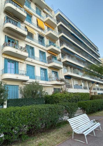 PALAIS ELISABETH PROMENADE DES ANGLAIS