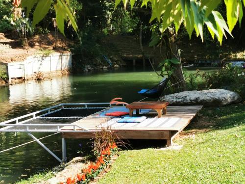 Φυσικό τοπίο κοντά σε αυτή η παραθεριστική κατοικία