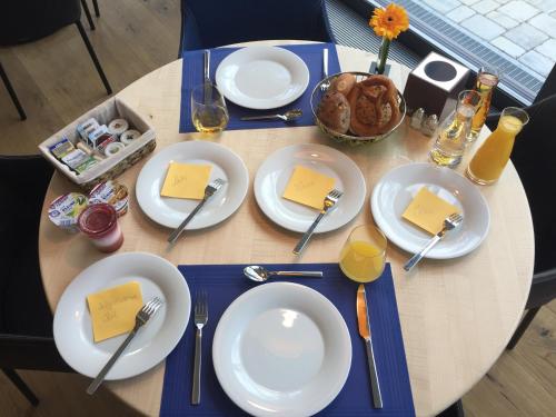 Jídlo v hotelu nebo okolí