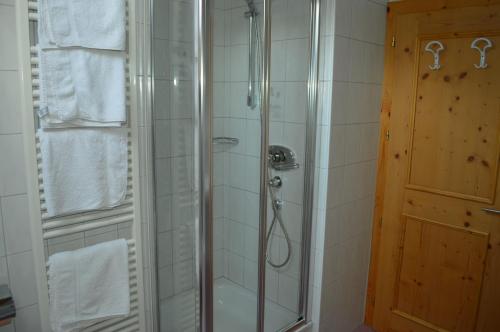 Koupelna v ubytování Residence Rogger