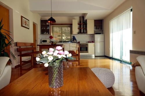 Gallery image of Apartment Jurica in Makarska