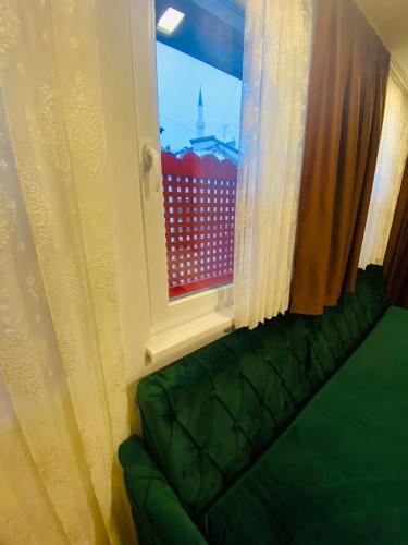 Ein Sitzbereich in der Unterkunft Halvat Guesthouse