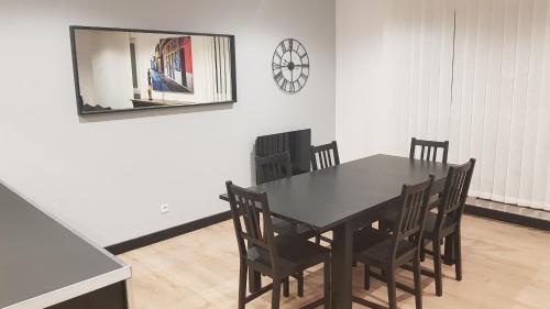 Φωτογραφία από το άλμπουμ του appart confort croix lille σε Croix