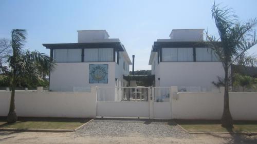Imagen de la galería de Apartamento no bairro de Mariscal a 300 metros praia do Canto Grande, en Bombinhas