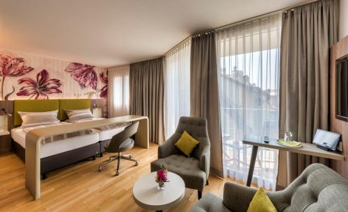 Postel nebo postele na pokoji v ubytování Hotel Adler