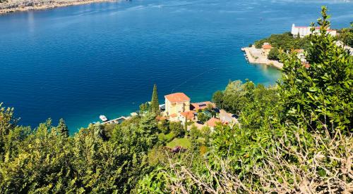 Galeriebild der Unterkunft Apartment N&M (Natasa and Milan) in Omišalj