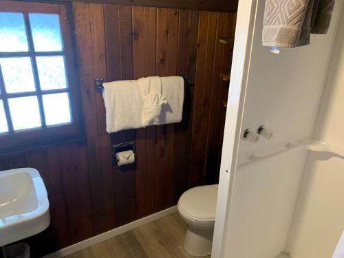 Rundle Chalets – Photos 3