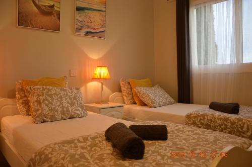Afbeelding uit fotogalerij van Luxury Apartment in Paphos City