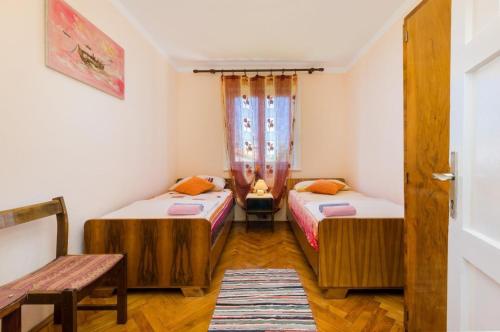 Galeriebild der Unterkunft Apartment in Novi Vinodolski 39124 in Novi Vinodolski