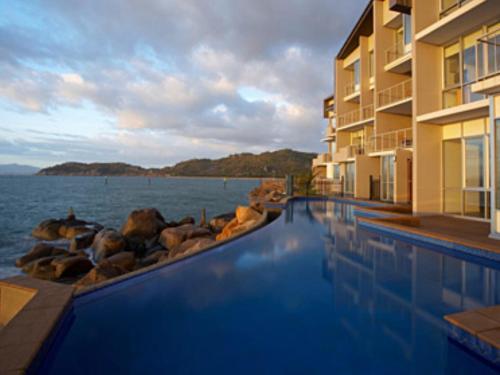 1213/146 Sooning street, Nelly Bay, Magnetic Island. Qld 4819. One Bright Point. 내부 또는 인근 수영장