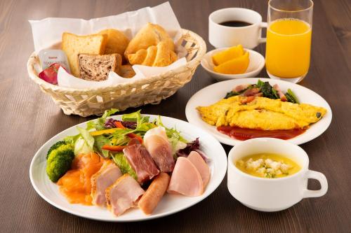 Options de petit-déjeuner proposées aux clients de l'établissement PROSTYLE RYOKAN TOKYO ASAKUSA
