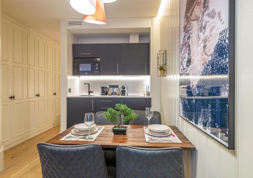 Dapur atau dapur kecil di BILBAO METROPOLITAN by STAYNN APARTMENTS