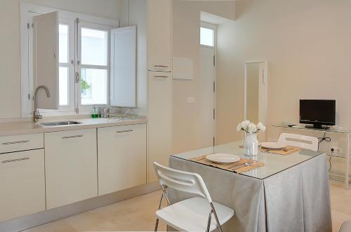 A kitchen or kitchenette at Apartamento Centro San Luis