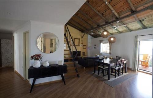 Flat with terrace and river view - Se4
