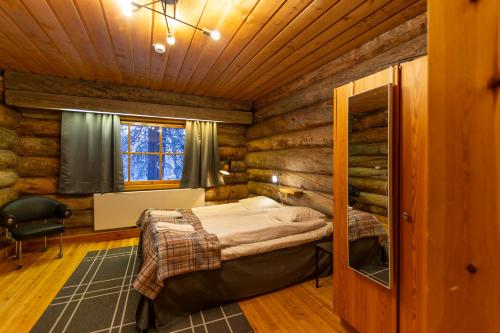 サーリセルカにあるKuukkeli Log Houses Aurora Resortのギャラリーの写真