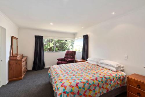 Imagen de la galería de Sun on Seaview - Paraparaumu Beach Holiday Home, en Paraparaumu Beach