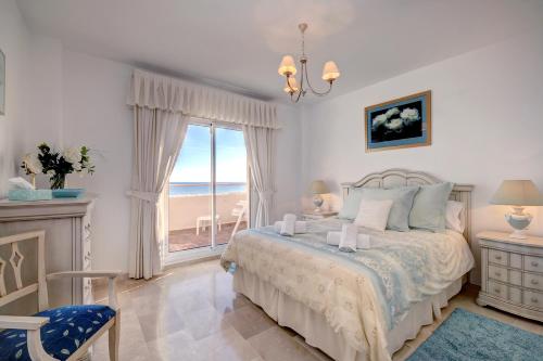 MIRADOR BERMUDA BEACH Sea Views
