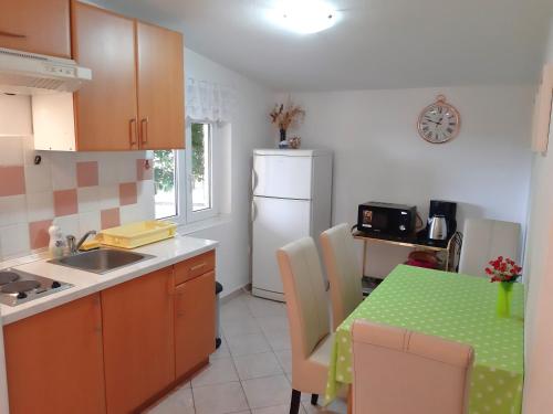Apartment Ema Krk