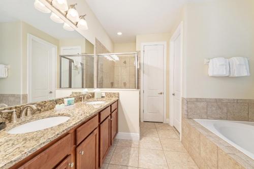 Gallery image of Spacious Home by Rentyl with Water Park Access near Disney - 751L in Orlando