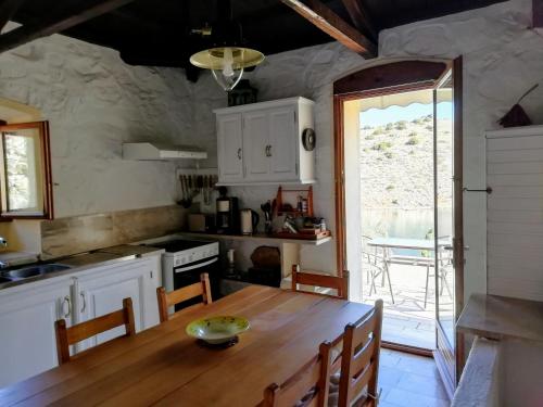 Gallery image of Arbeli house in Mandraki