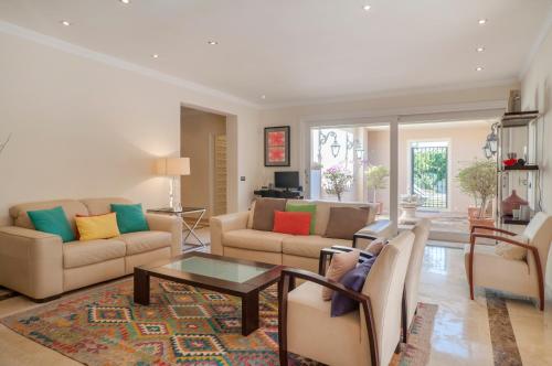 Cozy one floor Villa in Los Monteros Beach (España Marbella ...