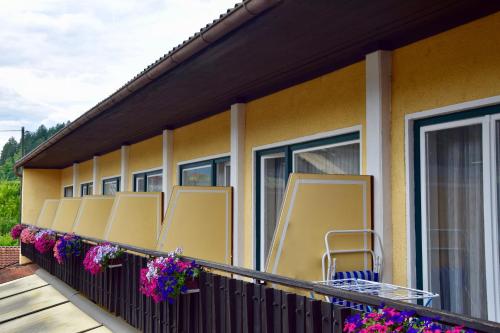 Un balcón o terraza en Gasthof Kasperle