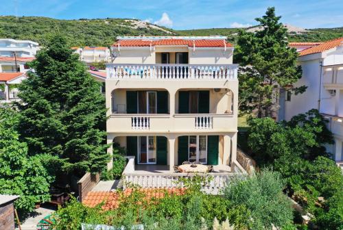 Fotografie z fotogalerie ubytování Apartments Laci v destinaci Stara Novalja