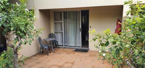 Un balcón o terraza de Acacia Lodge