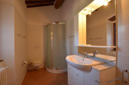 Phòng tắm tại Podere Bruscoline 36