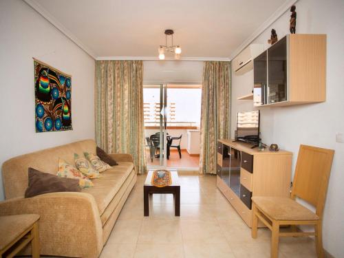 O zonă de relaxare la Apartment Jardines del Mar - Azahar by Interhome