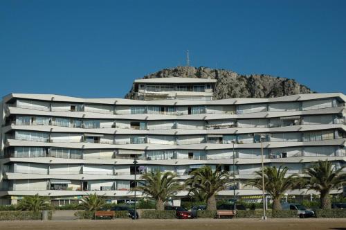 CATALONIA 3-5