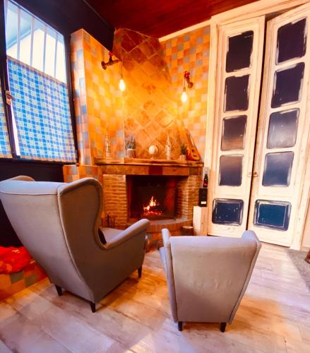 Artisti Sustinea Rooms