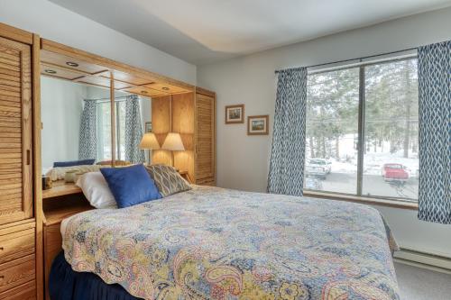 Кровать или кровати в номере Sunshine Sanctuary