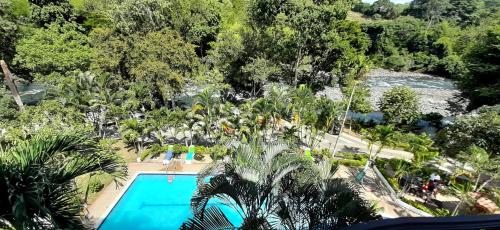 Kolam renang di atau dekat dengan Hotel Campestre La Gaitana