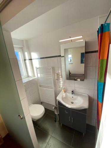 Koupelna v ubytování BnB Fliegerhaeusle Hagnau 24h Self Check In