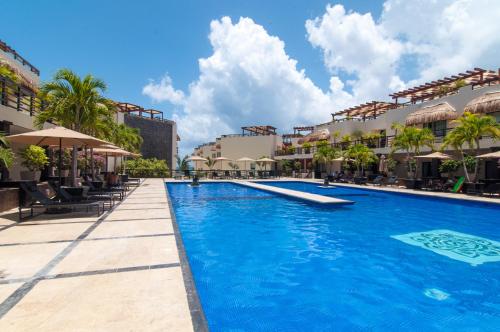 Gallery image of Aldea Thai Beachfront Condo Complex with Resort Pool & Amenities in Playa del Carmen