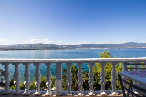 Fotografia z galérie ubytovania Apartments David - 20m from the beach with parking v Trogiri