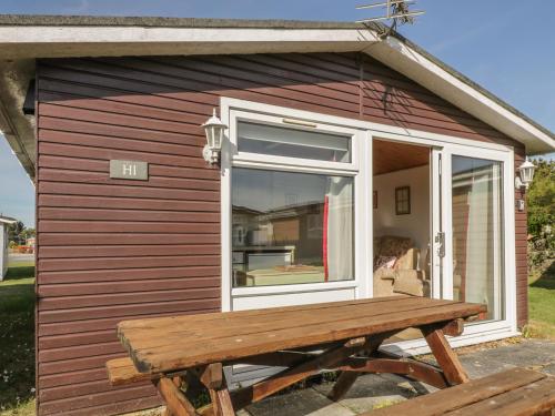 Gallery image of Chalet H1 in St Merryn