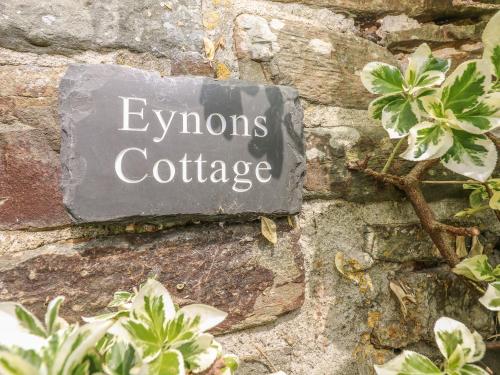 Gallery image of Eynons Cottage in Roch