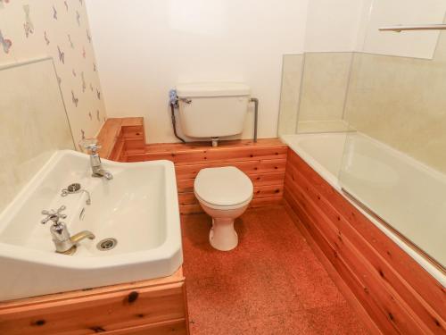 Et badeværelse på Lane Fold Cottage