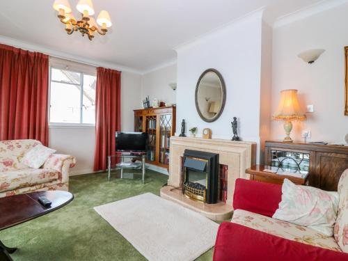 Bay View Apartment – Photos 2