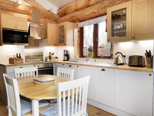 Η κουζίνα ή μικρή κουζίνα στο Moorhen Lodge