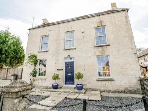 Stonehouse