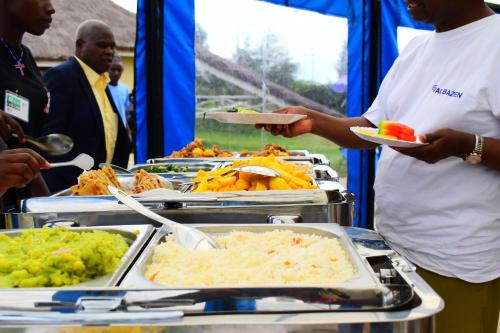 Makanan di atau berdekatan lodge