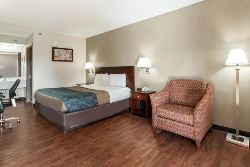 Econo Lodge - Conyersにあるベッド